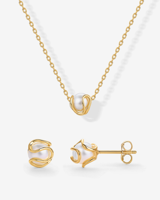 Freshwater Pearl Necklace and Stud Set